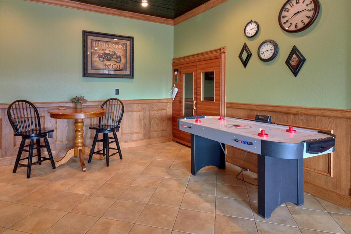 Journey'S End, 5 Bedrooms, Sleeps 12, Private Outdoor Pool, Theater, Sauna Sevierville Extérieur photo