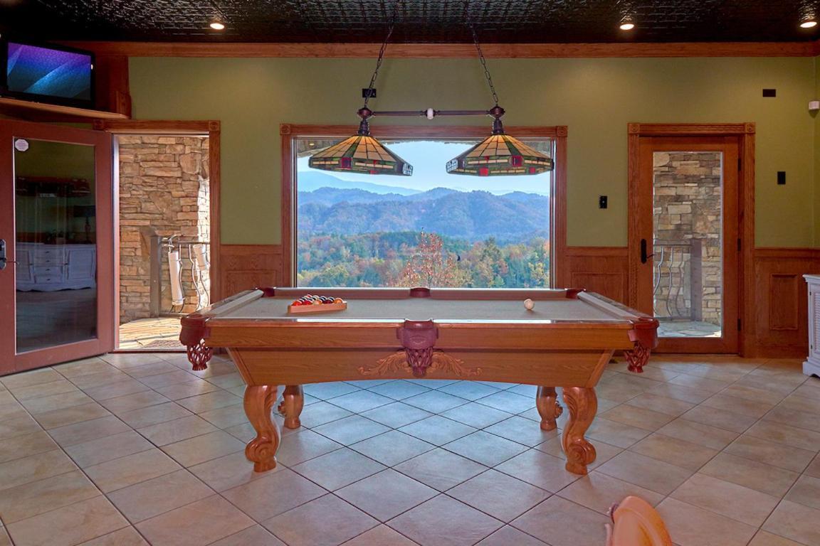 Journey'S End, 5 Bedrooms, Sleeps 12, Private Outdoor Pool, Theater, Sauna Sevierville Extérieur photo